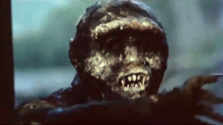 「悪霊少女」のゾンビ