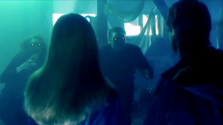 「デモンズ2002」ゾンビ襲撃