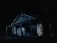 「デモンズナイト」小屋